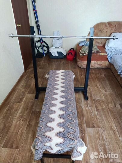 Скамья для жима со стойками и штангой бу