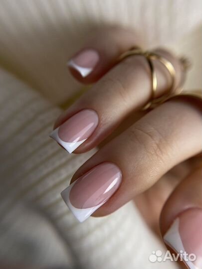 Маникюр / педикюр