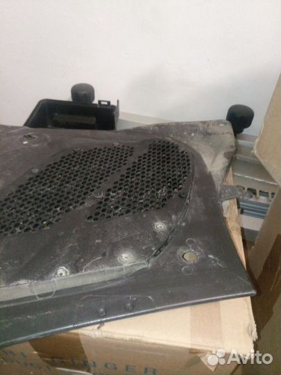 Корпус воздушного забора Пежо 206