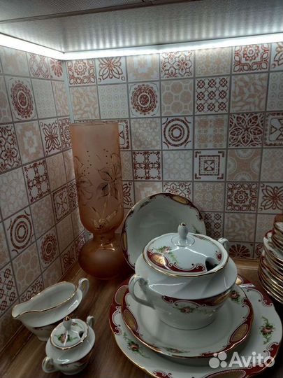 Набор столовой посуды новый