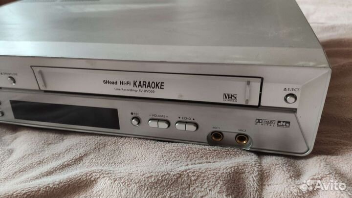 Видеомагнитофон Samsung