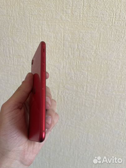 iPhone SE (2020), 64 ГБ