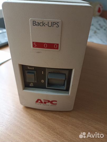 Источник бесперебойного питания