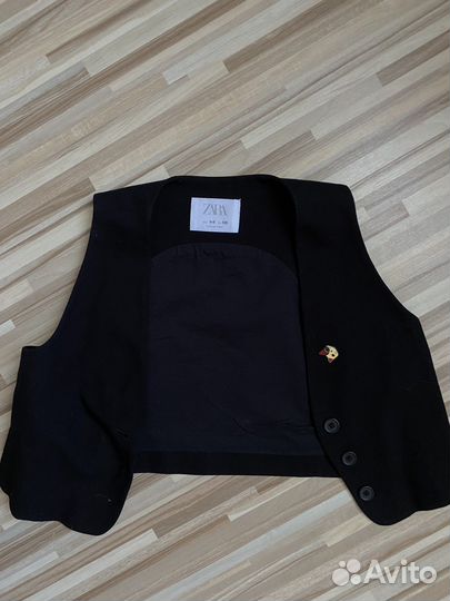 Жилетка для девочки zara 128