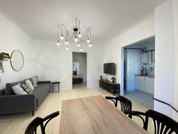 2-к. квартира, 49 м², 1/2 эт.