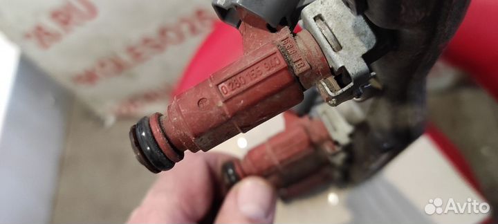 Форсунка топливная nissan primera P12E (2002) 1,8