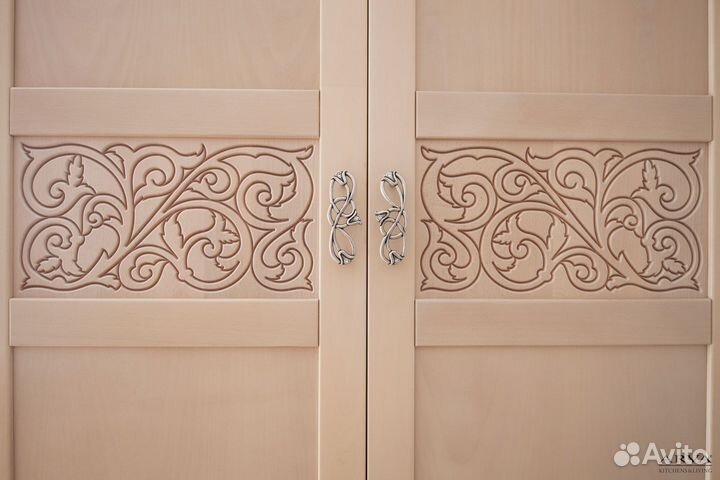 Шкаф на заказ, Шкаф распашной