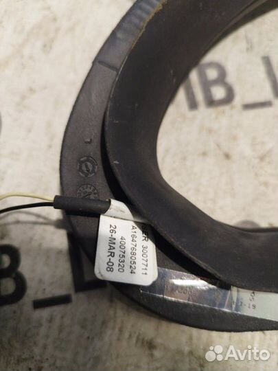 Уплотнитель форточки задний левый Mercedes Gl X164