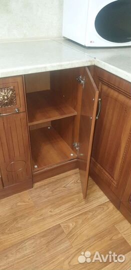 Кухонный гарнитур угловой бу