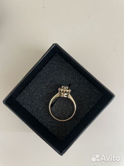 Золотое кольцо с бриллиантами Эпл