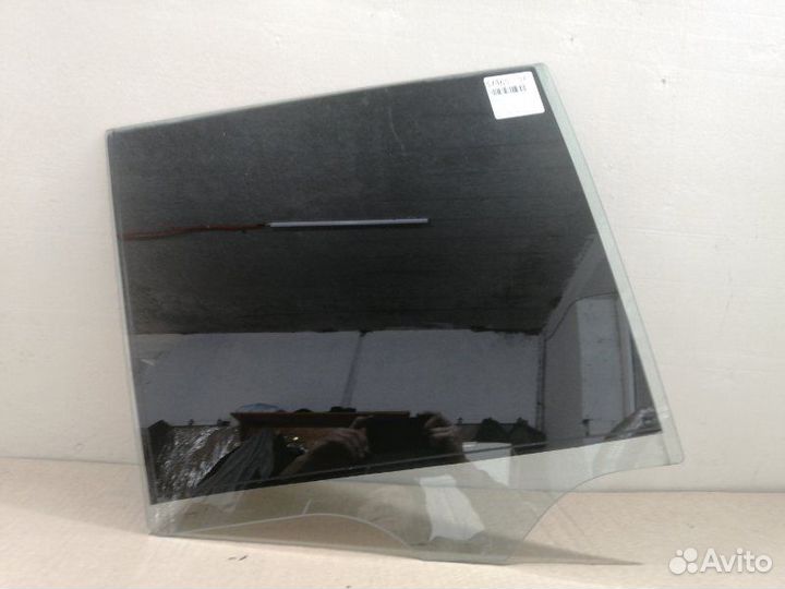 Стекло двери заднее правое Mercedes Glk Х204