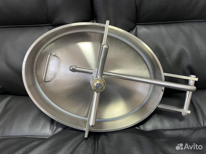 Люк нержавеющий 400 мм, 500 мм