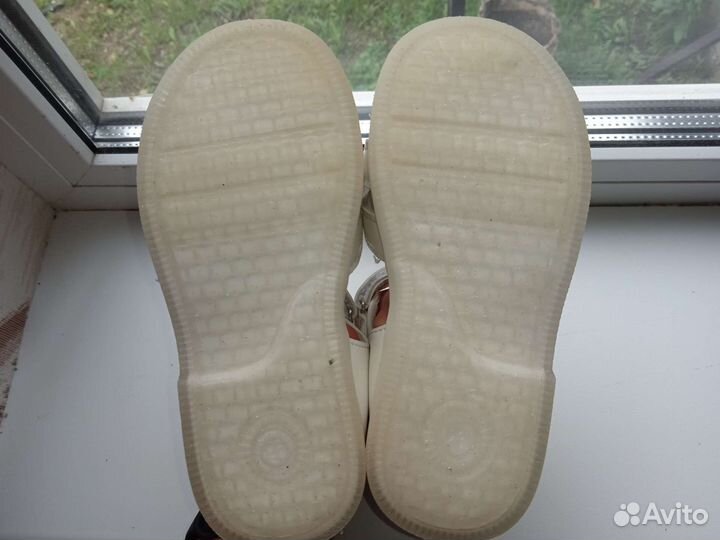 Сандалии для девочки 26