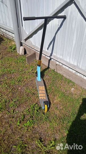 Трюковой самокат Explore