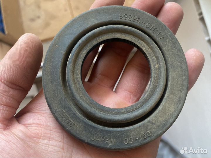 Резиновые заглушки фар camry 40-45