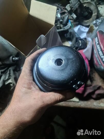 Стабилизатор и падушка передняя гольф 3