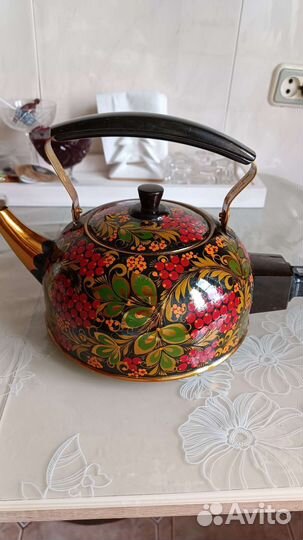 Чайник электрический с хохломской росписью