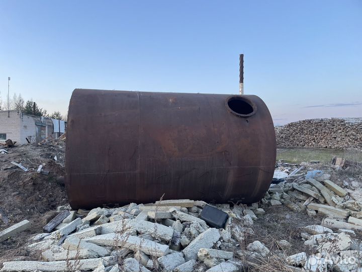 Емкость металлическая б/у 24 м3