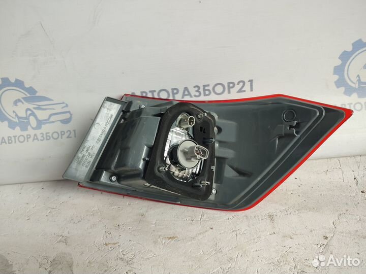 Фонарь задний левый наружный LADA Vesta