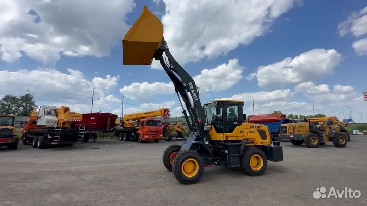 Фронтальный погрузчик Granit 930, 2023