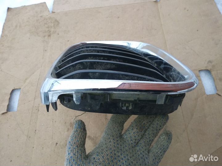 Решетка радиатора левая BMW X3 G01