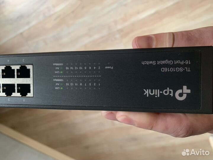 Коммутатор TP link TL-SG1016D