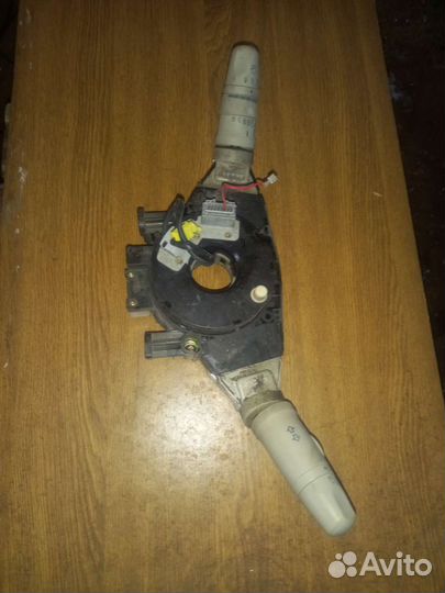 Переключатель поворотников Nissan March K12