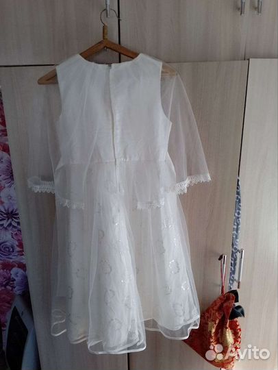 Платье праздничное