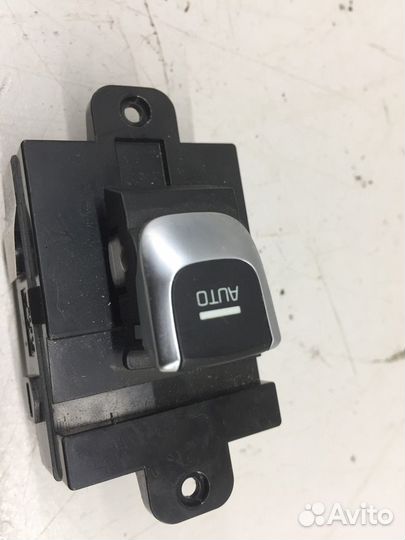 Кнопка стеклоподъемника задняя правая (Kia Optima)