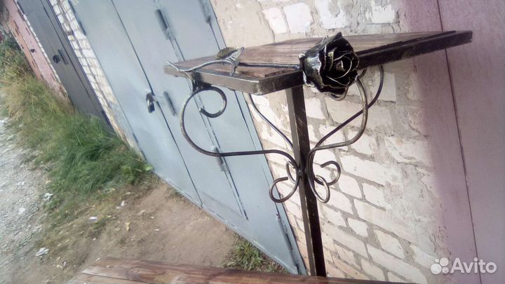 Стол и лавка