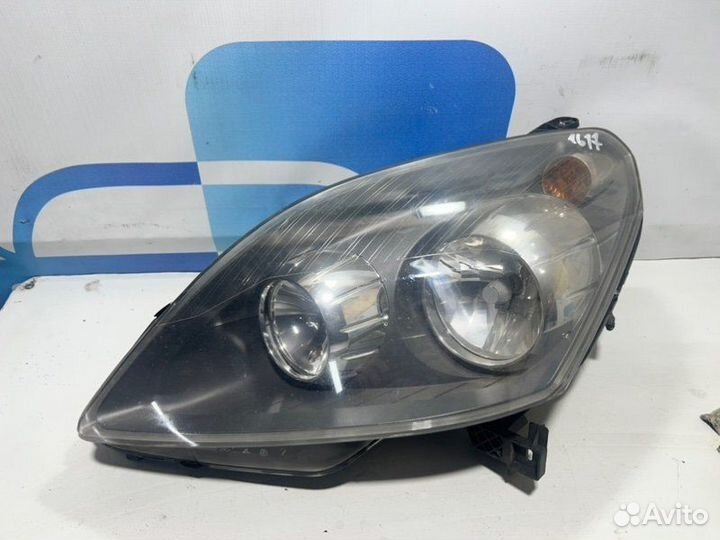 Фара галогеновая Opel Zafira B 2007
