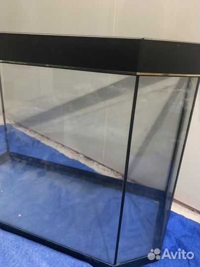 Аквариум в отличном состоянии
