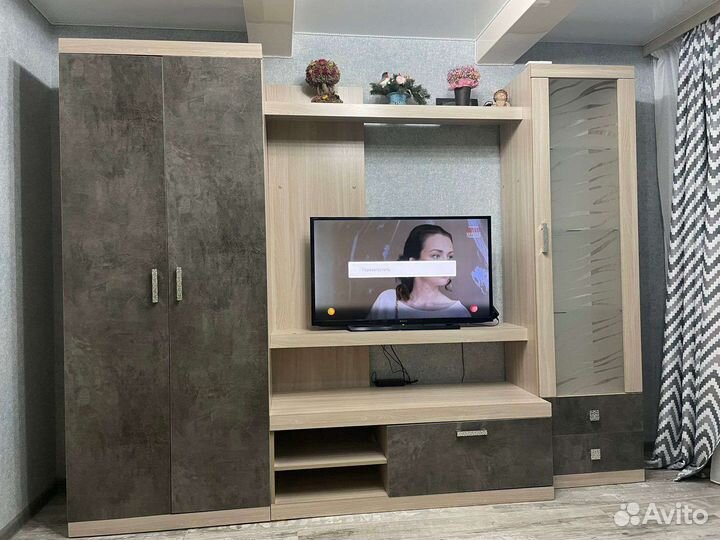 Стенка в гостиную
