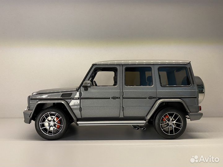 Mercedes g65 AMG 1:18 Almost Real