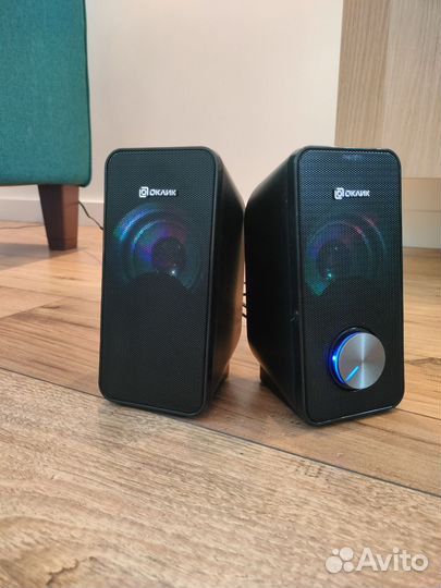 Колонки оклик с подсветкой