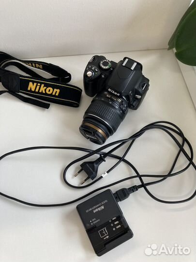 Зеркальный фотоаппарат Nikon D60