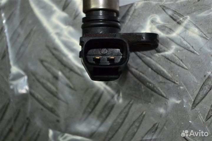 Датчик положения распредвала Toyota Land Cruiser