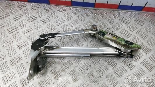 Петля капота volkswagen phaeton 1 (1UK08D502)