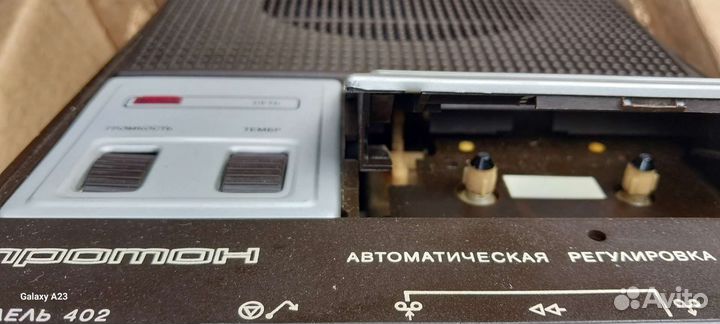 Кассетный магнитофон