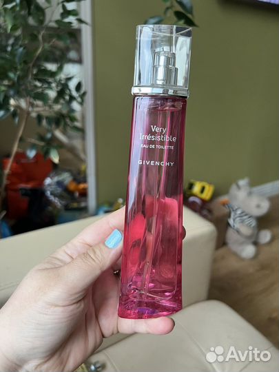 Givenchy very irresistible edt 75 мл