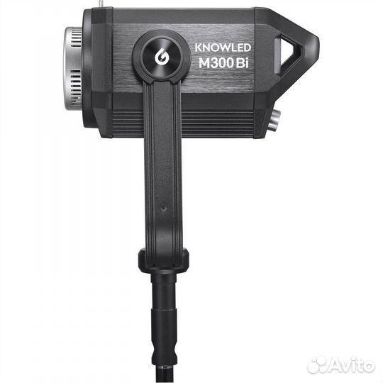 Светодиодный осветитель Godox Knowled M300Bi