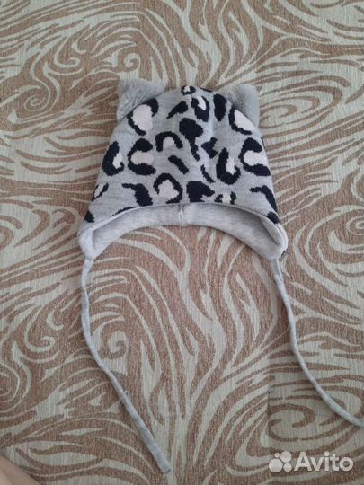 Шапка утепленная для девочки новая