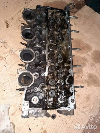 Головка блока цилиндров Peugeot 307 2003