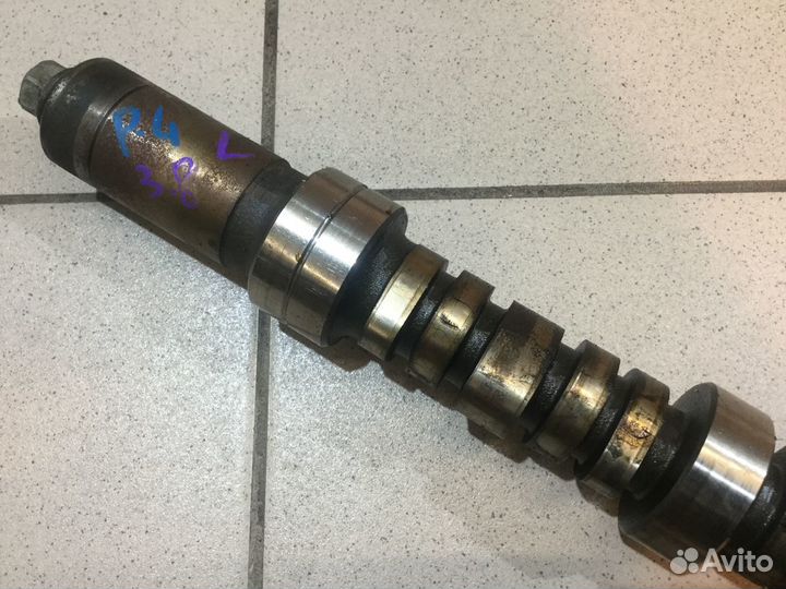 Распредвал левый Митсубиси Паджеро 4 после 2007г