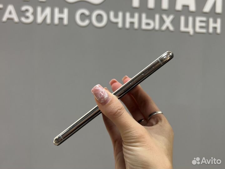 iPhone 11 Pro, 64 ГБ