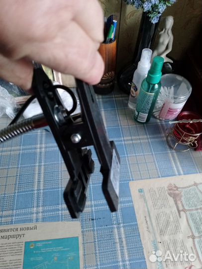 Лампа настольная на прищепке