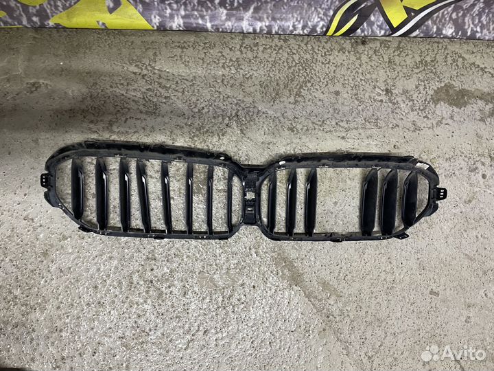 Defect Решетка радиатора BMW G30/31/38 бмв Рестайл