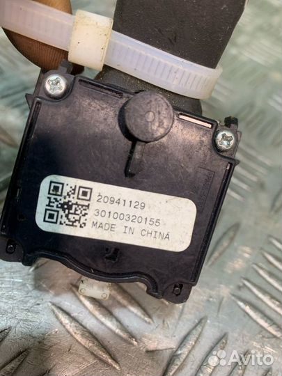 Подрулевой переключатель света Chevrolet Aveo T300