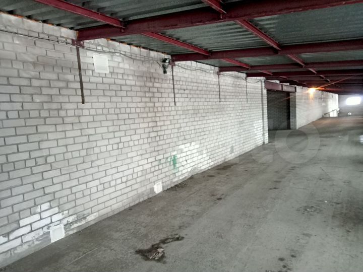 Машиноместо, 10 м²