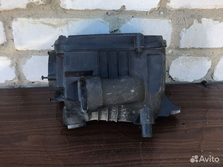 Корпус воздушного фильтра шкода ети